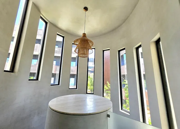 Apartment "designer Cave Loft" In Zone - Club Included *