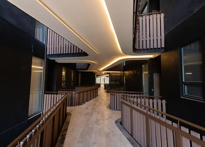 "designer Cave Loft" In Zone - Club Included