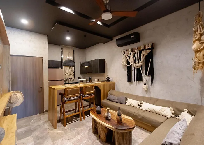 "designer Cave Loft" In Zone - Club Included *