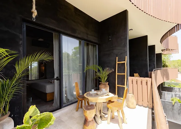 "designer Cave Loft" In Zone - Club Included *